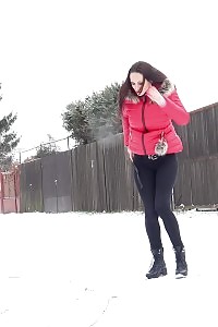 Cynthia Vellons Melts Snow As She Pissing Outside