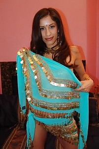 Lovely Indian Chick Aruna Advertises Goodwill By Ramming A Fat Cock In Her Slit