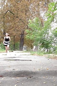 Outstanding Brunette Leaves A Wet Cunt After Pissing