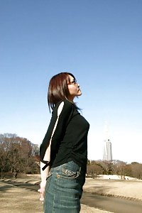 Japanese Model Enjoys Demonstrating Off Her Body In Undie And Having Fun Peekaboo Pussy