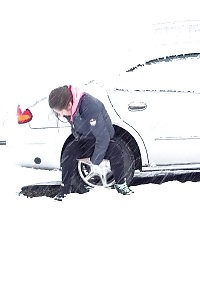 Beautiful Brunette Relieves Pee Desperation In Snow