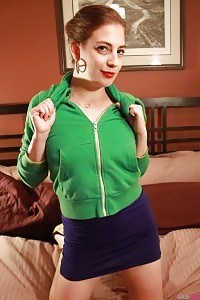 Kristen O And Madison Young Have Fingers Like Fire