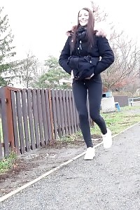 Breathtaking Katy Relieves Her Piss Desperation In Outdoor