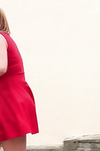 Closeup Peeing Act For Puffy Twat Lipped Pretty