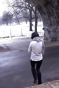 Magnetic Bitch In Scarf Sprays Her Golden Pee